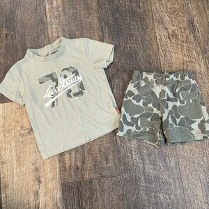 Levi's Olive Camo T-Shirt and Shorts Set
